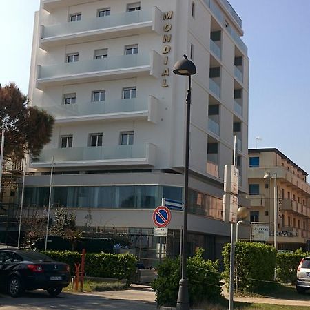Hotel Mondial Bellaria-Igea Marina Buitenkant foto