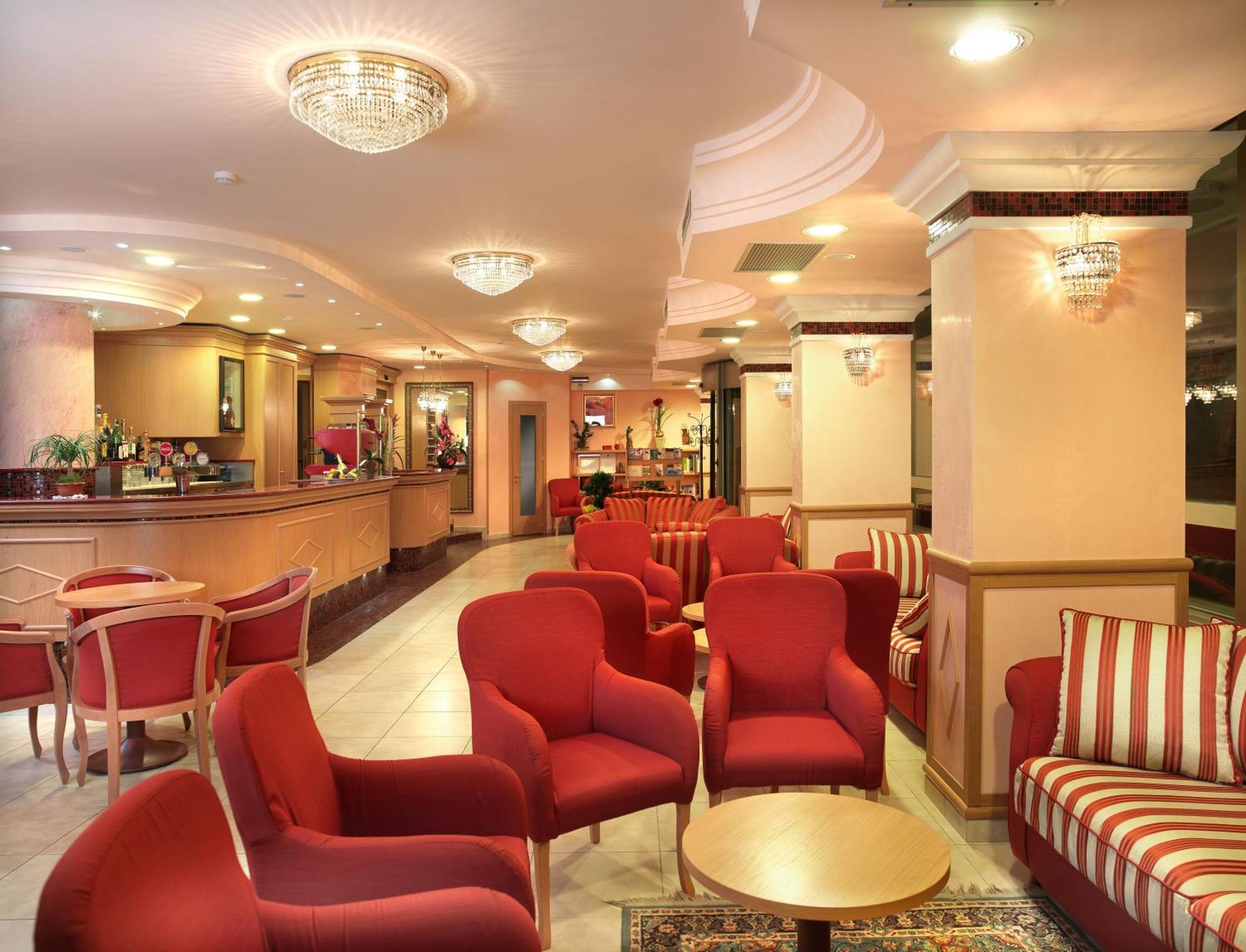 Hotel Mondial Bellaria-Igea Marina Buitenkant foto