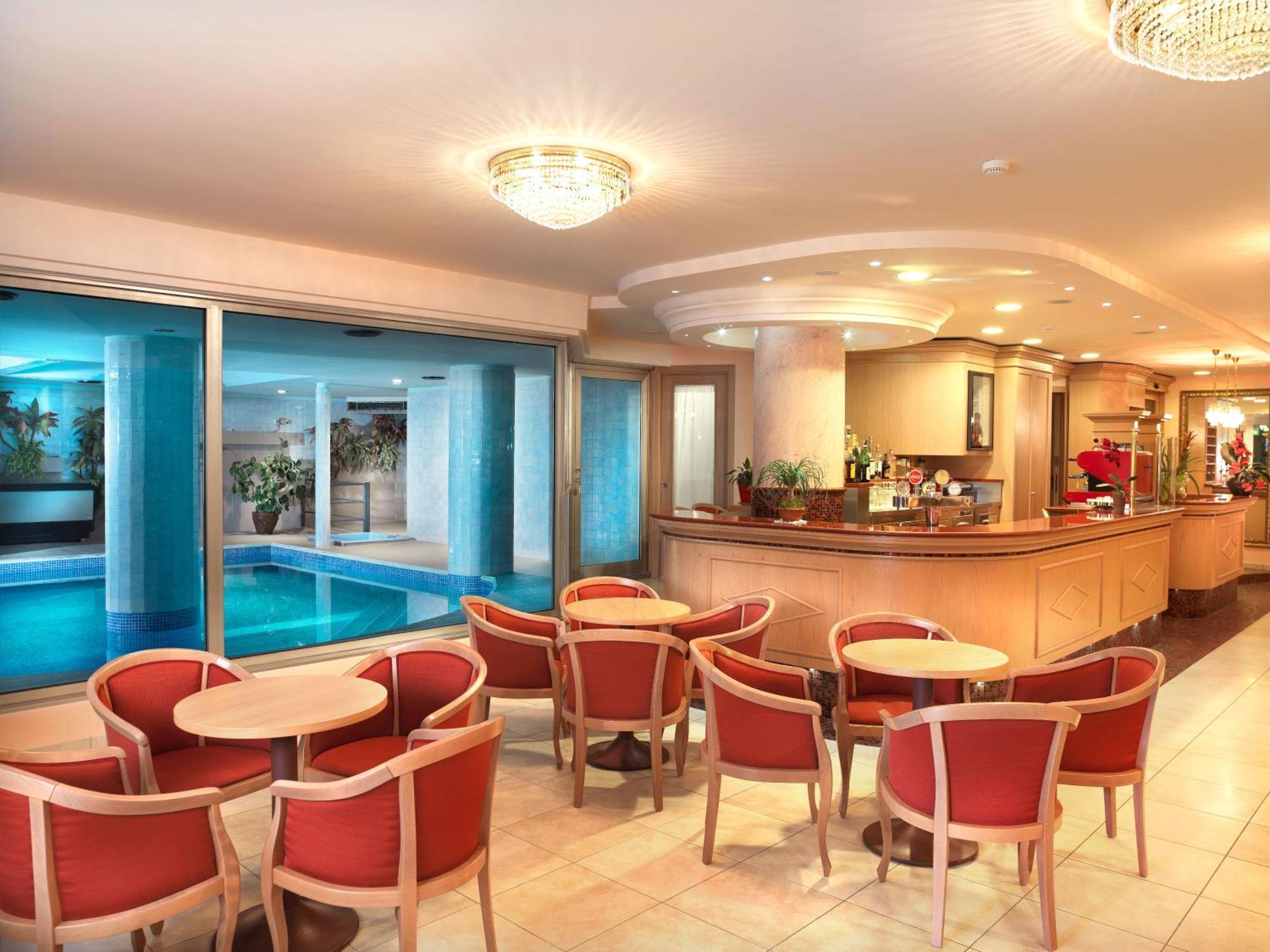 Hotel Mondial Bellaria-Igea Marina Buitenkant foto